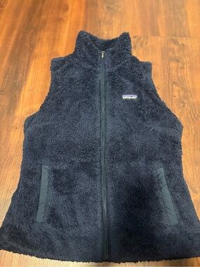 Patagonia Navy Fleece Vest - Cozy Zip-Up Layer